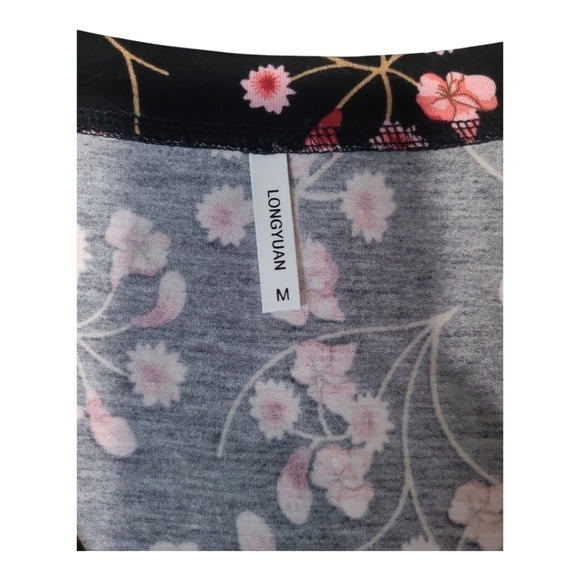 Black Pink Floral V-Neck Long Sleeve Top Medium Soft Stretch Everyday Casual - Picture 7 of 12